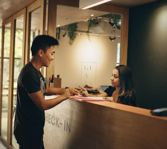 Receptionist
